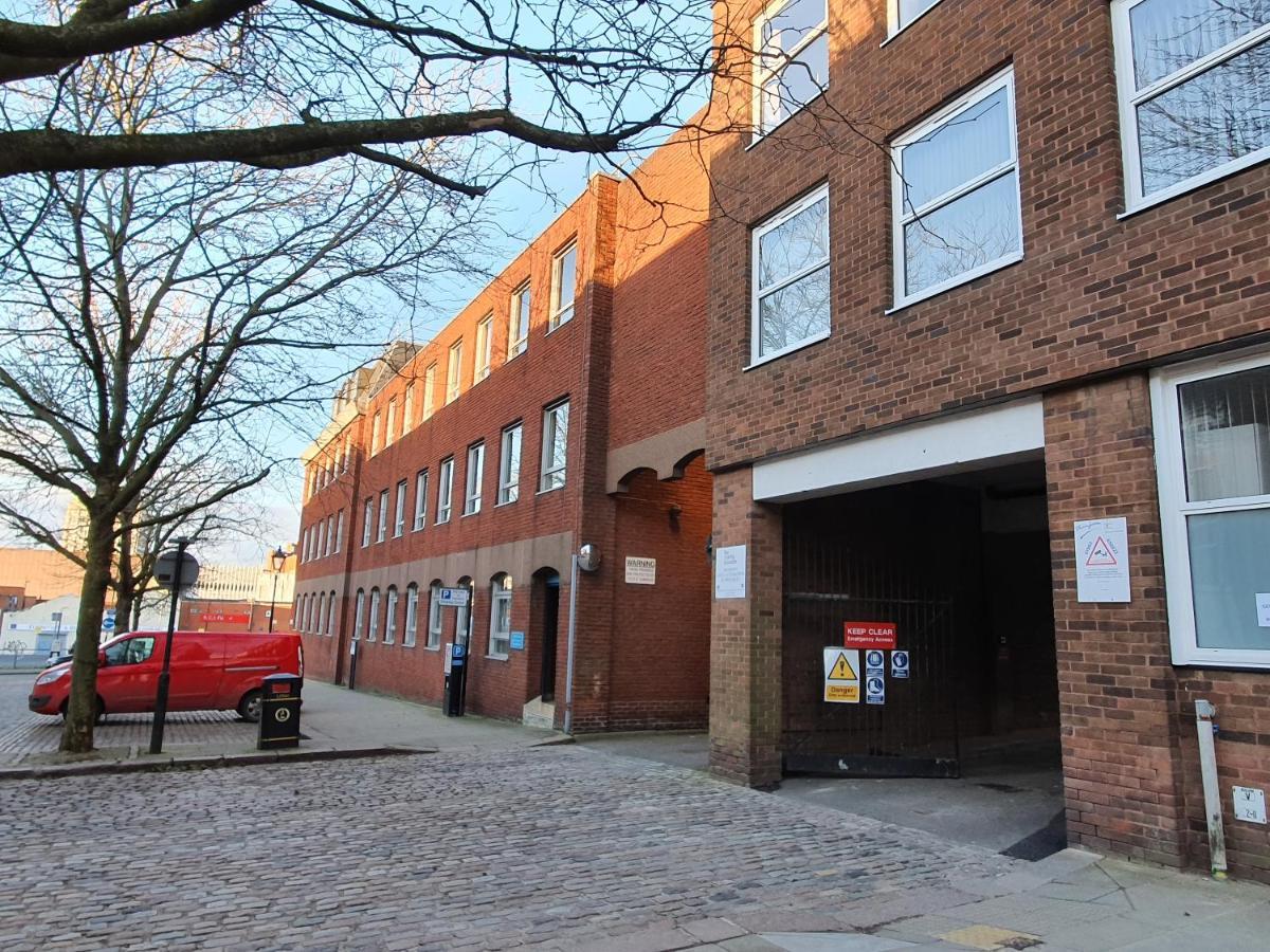 Wolverhampton - Gated Parking - George House Bagian luar foto